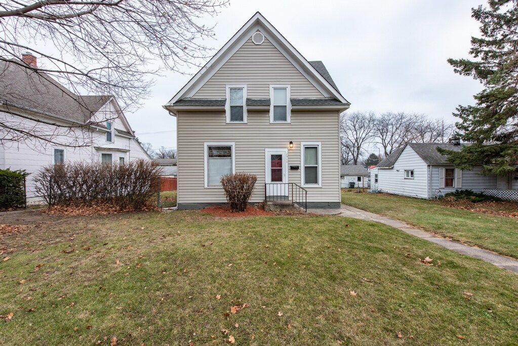 2917 Elisha Ave, Zion, IL 60099 House Rental in Zion, IL