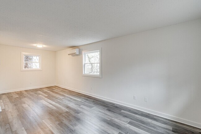 Foto del edificio - Newly renovated 3 bedroom, 1.5 bathroom fo...