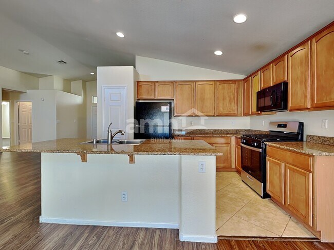 Foto del edificio - 5828 Michael Dean St