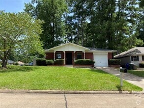 Building Photo - 3011 Sand Dr
