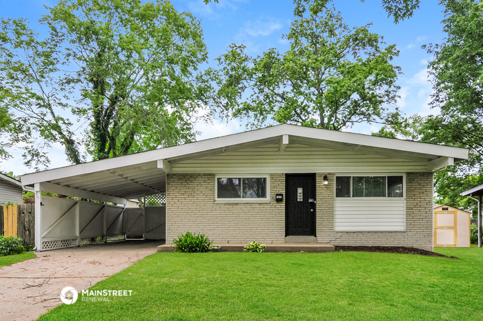 Primary Photo - 1545 Swan Dr