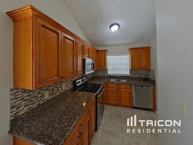 Building Photo - 3323 W Marcum St