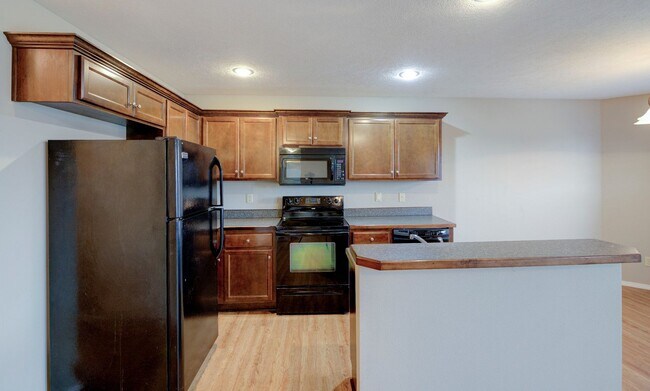 Foto del edificio - 3 bedroom home conveniently located on the east side of Republic