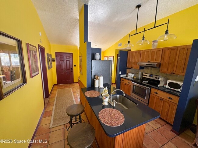 Building Photo - 418 Beach Park Ln