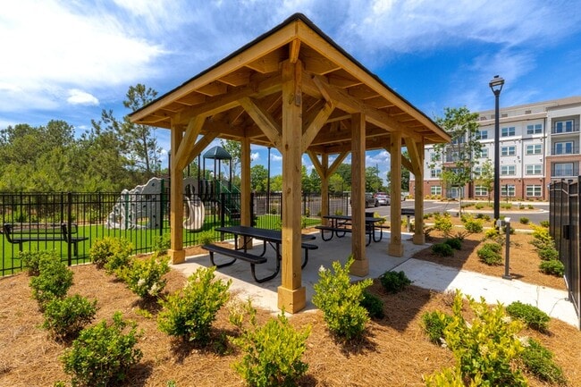 Building Photo - Springview Apartments