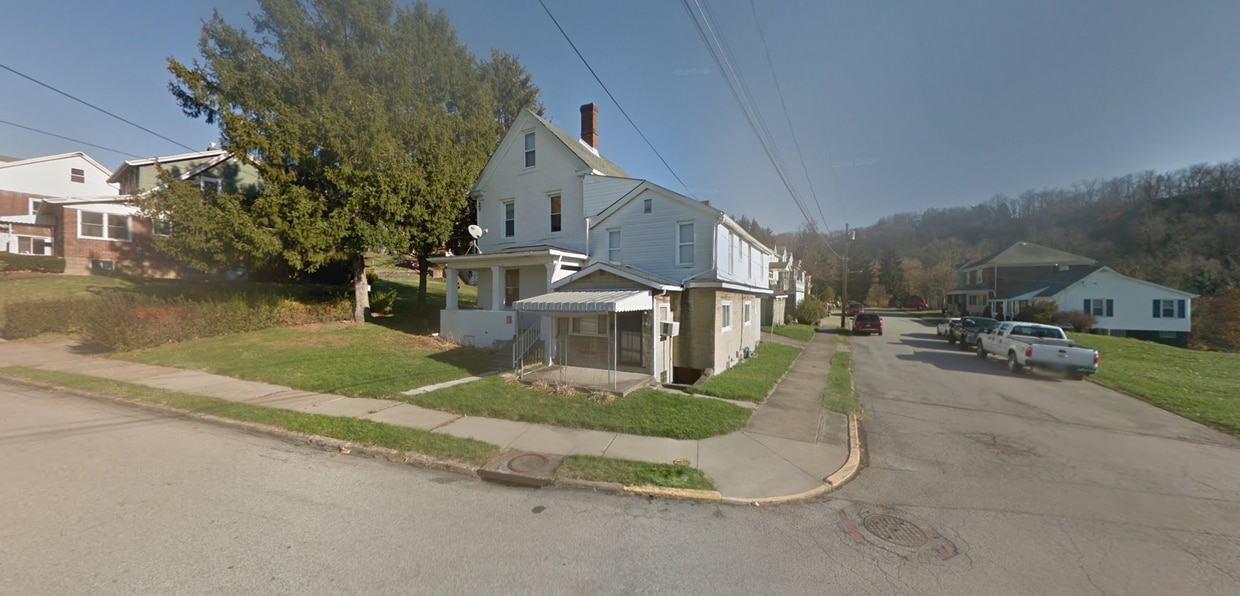 2 Bed + Bonus Room in Penn Trafford School District - 2 Bed + Bonus Room in Penn Trafford School District