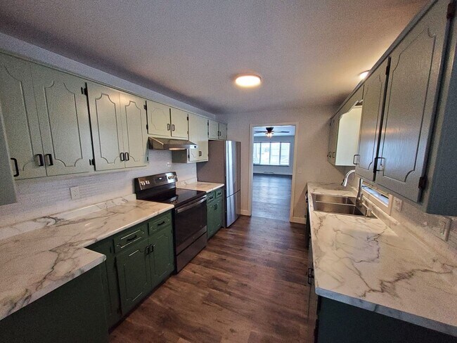 Foto del edificio - 1824 S Jefferson St