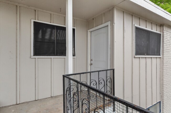 Foto del edificio - 3906 Video St