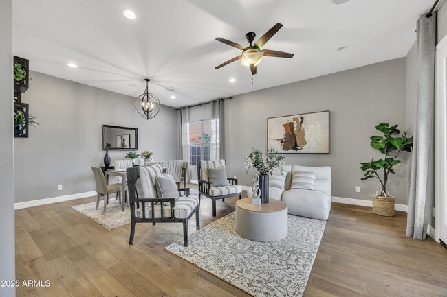 Building Photo - 4254 E Valencia Dr