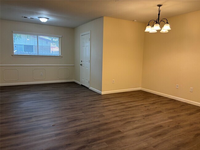 Foto del edificio - 10422 Winding Trail Rd