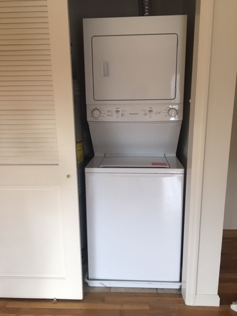 washer/dryer in unit - 599 Grove St