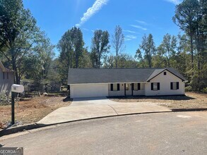 Building Photo - 505 Ironwood Ct SE
