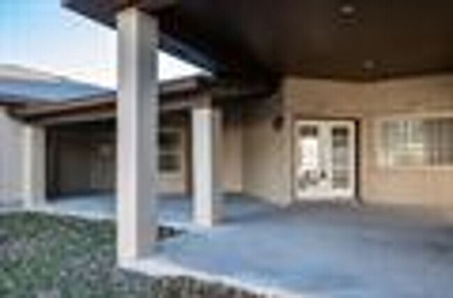 Foto del edificio - 400 Boulder Ridge Dr