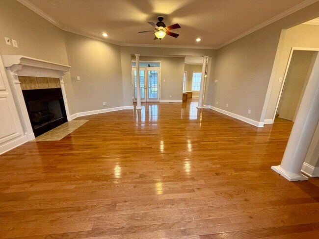 Foto del edificio - 105 Bent Brook Dr