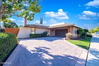 Building Photo - 31934 Lyndbrook Ct