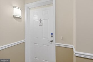 Building Photo - 1447 Sierra Dr