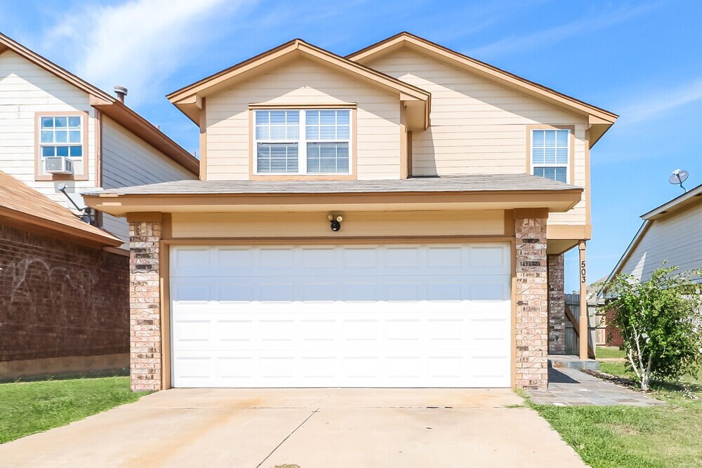 Foto principal - 503 Clover Rd