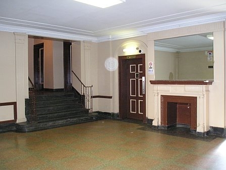 Lobby Photo - 2000 Quentin Rd