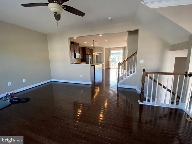 Building Photo - 16704 Shackleford Way