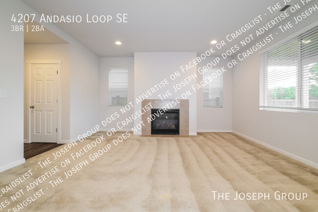 Building Photo - 4207 Andasio Loop SE