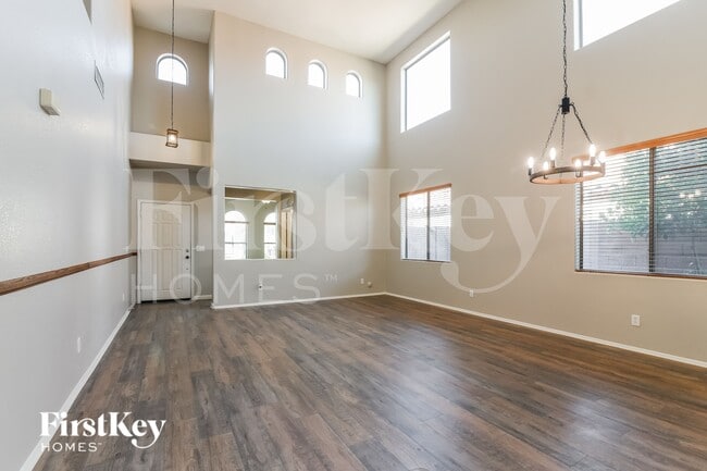 Foto del edificio - 22427 Van Der Veen Way