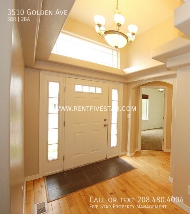 Foto del edificio - 3510 Golden Ave