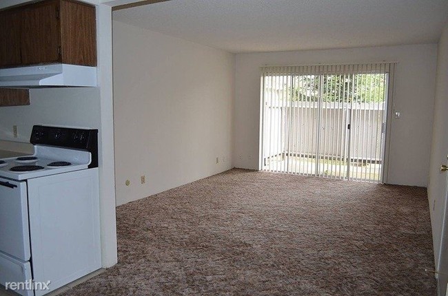 Foto del edificio - 4909 N Backer Ave