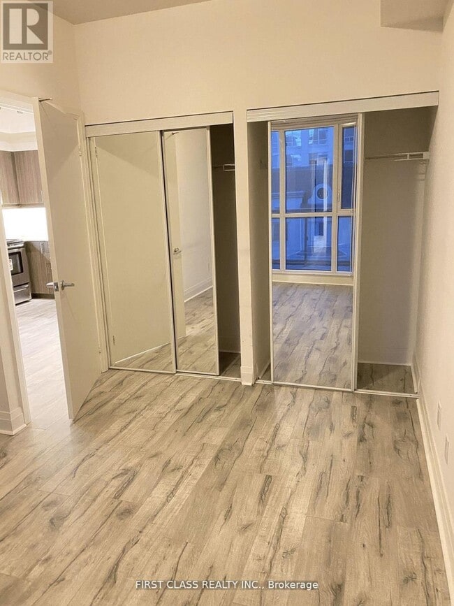 Building Photo - 17 Kenaston Gardens