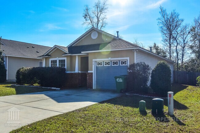 Building Photo - Newer Construction in Pebble Brooke