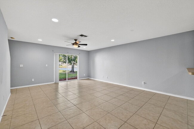 Foto del edificio - 2245 Portsmouth Ln