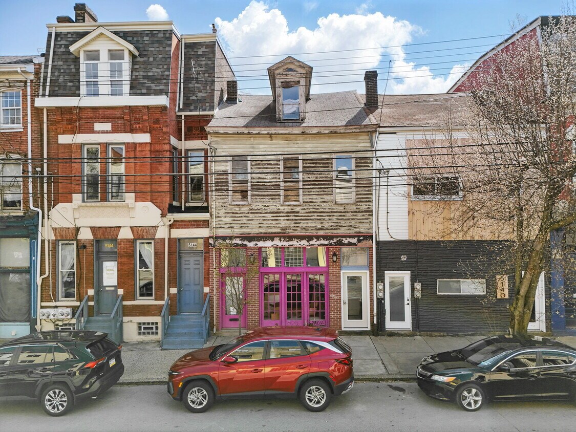Foto principal - 5142 Butler St