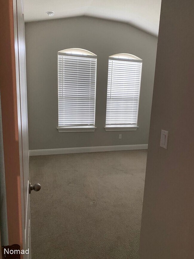Building Photo - 3 br, 2 bath House - 113 Birkshire Dr