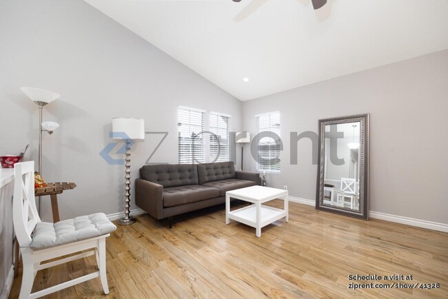 Building Photo - 9453 Stargaze Ave