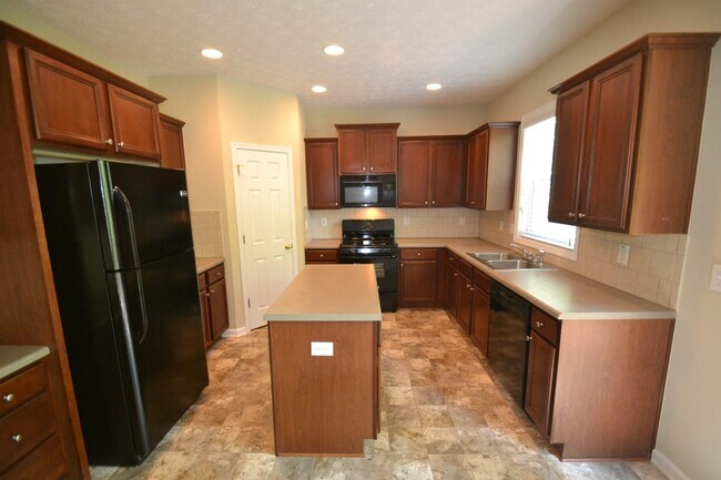 Building Photo - 1602 Waterdance Ln NW