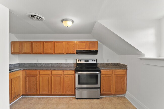 Foto del edificio - 104 N Layton Ave