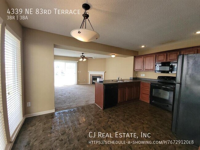 Building Photo - 4339 NE 83rd Terrace