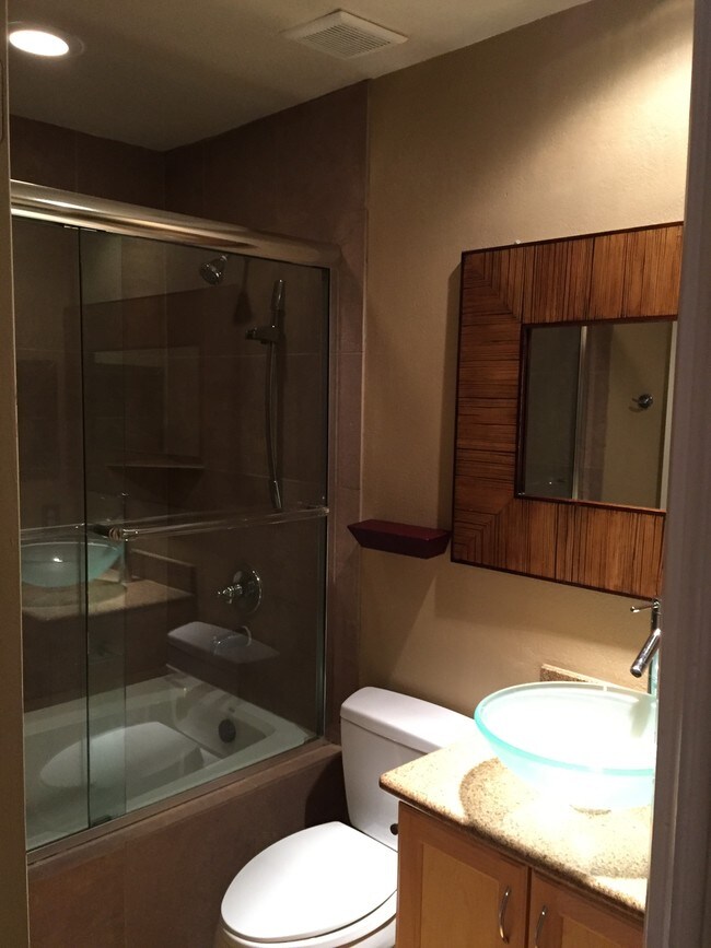 Foto del edificio - 2930 Grants Lake Blvd