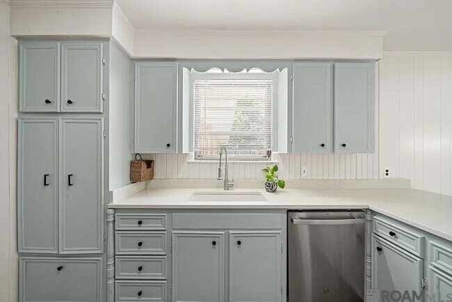 Foto del edificio - 10631 Allyson St