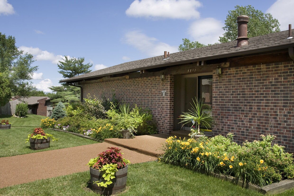 Scandia Village Apartments Kansas City, MO