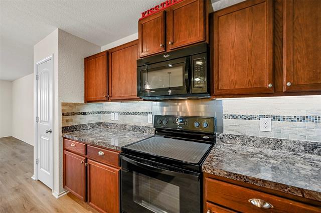 Foto del edificio - 7613 Captain Ln