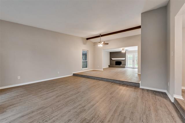 Foto del edificio - 2122 Foxcroft Ln