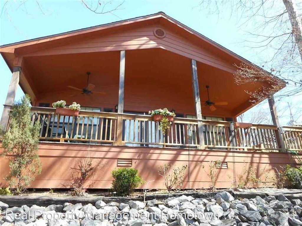 Primary Photo - 2 br, 1.5 bath House - 173 Barbary Road