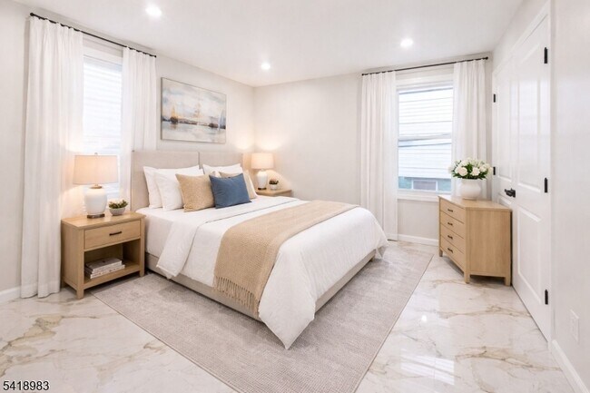 Foto del edificio - 310 Winans Ave