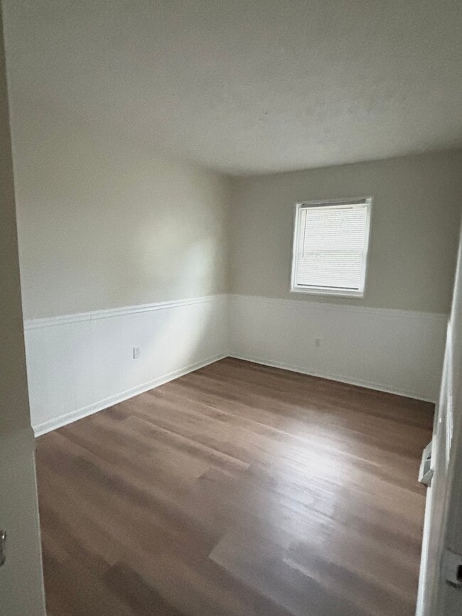 Building Photo - 5276 Mulberry Ct