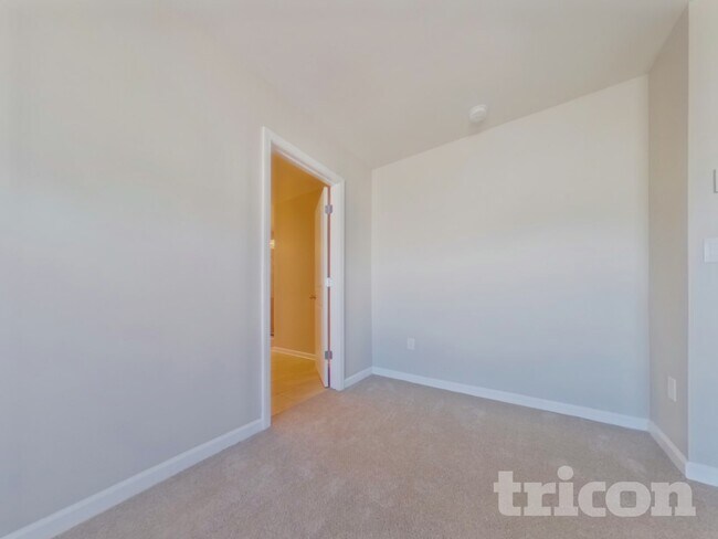 Foto del edificio - 4691 Electric Ave SW