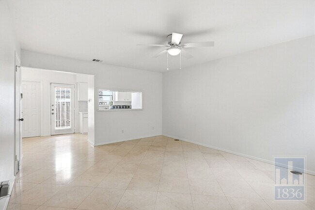 Foto del edificio - 8400 Jamestown Dr