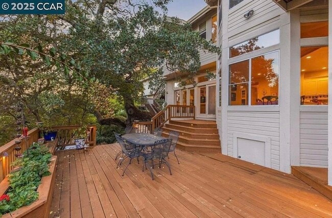 Foto del edificio - 3109 Stonegate Dr