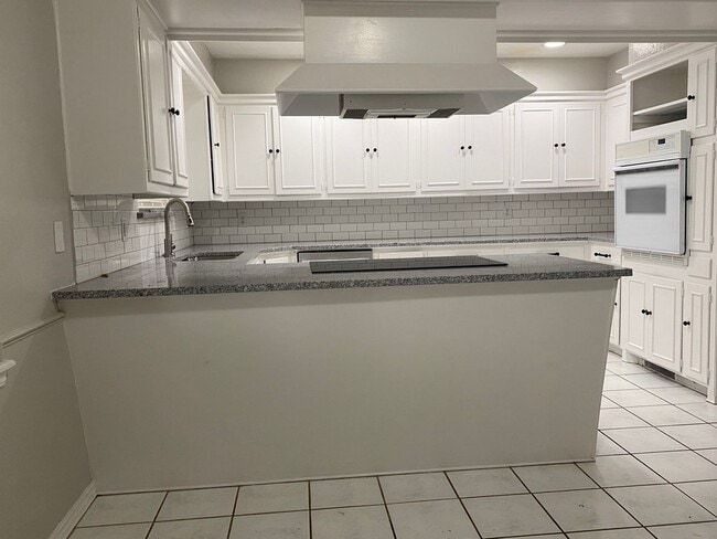 Foto del edificio - 3 bedroom 2.5 bath!