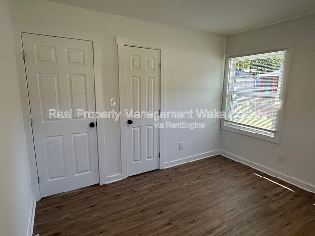 Building Photo - 2325 Quartz Ct