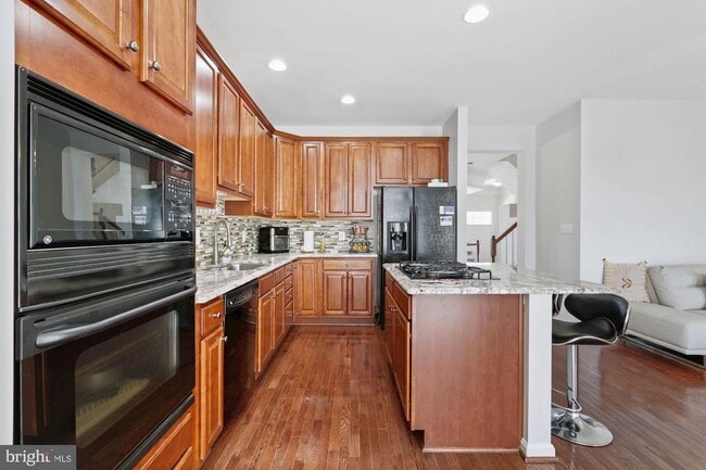 Building Photo - 22054 Dilworth Square